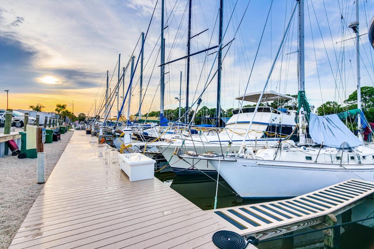 Cape Crossing Resort & Marina Merritt Island المظهر الخارجي الصورة